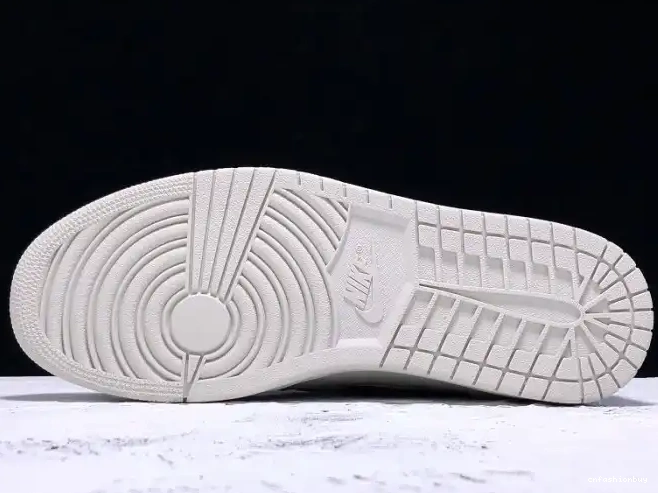 1 Light SB x High Nike CD6578-006 Air OG Jordan Bone 0526
